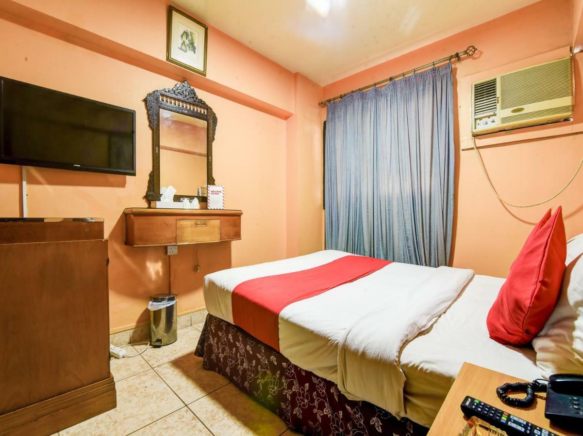 Oyo 270 Dream Land Hotel Дубай Екстериор снимка