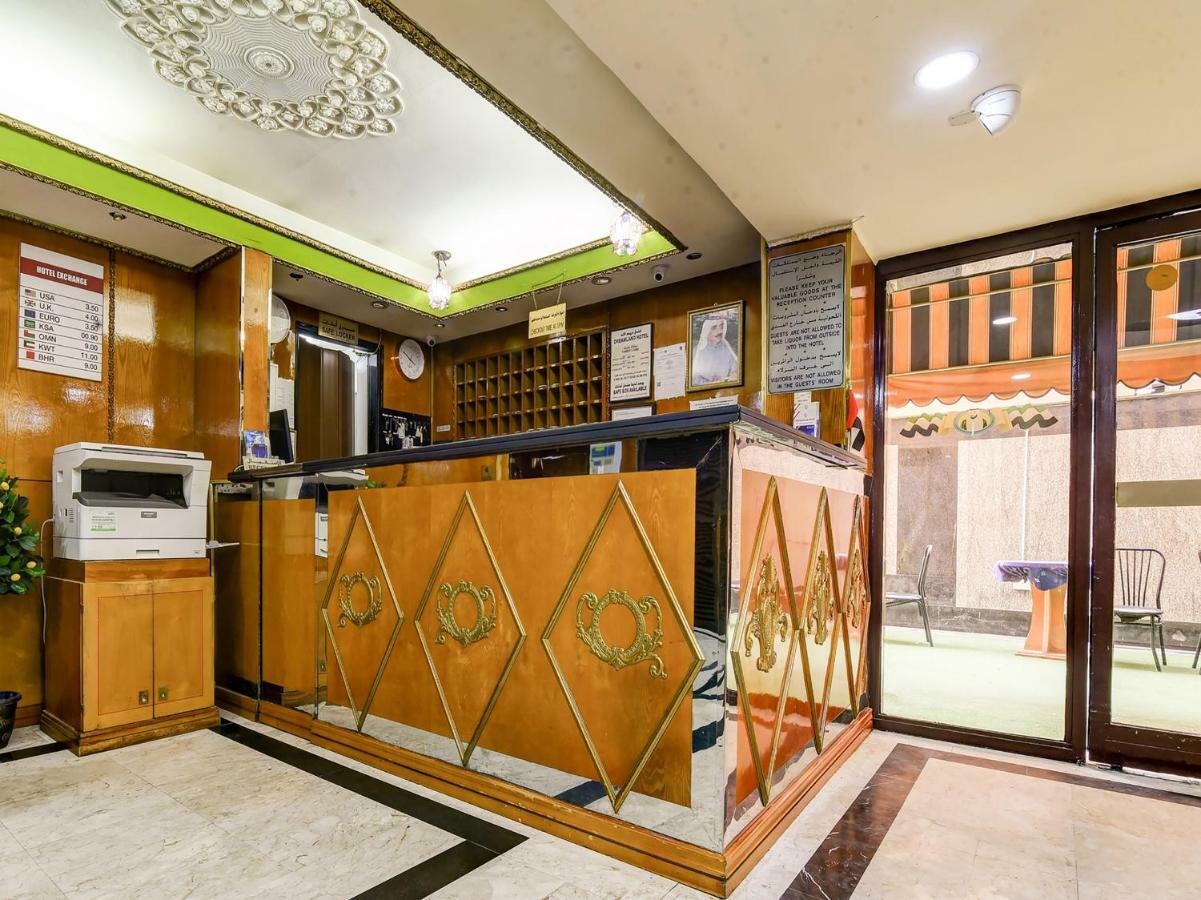 Oyo 270 Dream Land Hotel Дубай Екстериор снимка